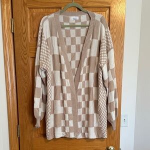 Cozy Beige and Cream Checkered Cardigan